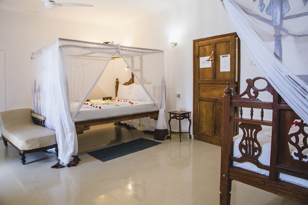 Deluxe Triple Room, Multiple Beds, Terrace, Ocean View