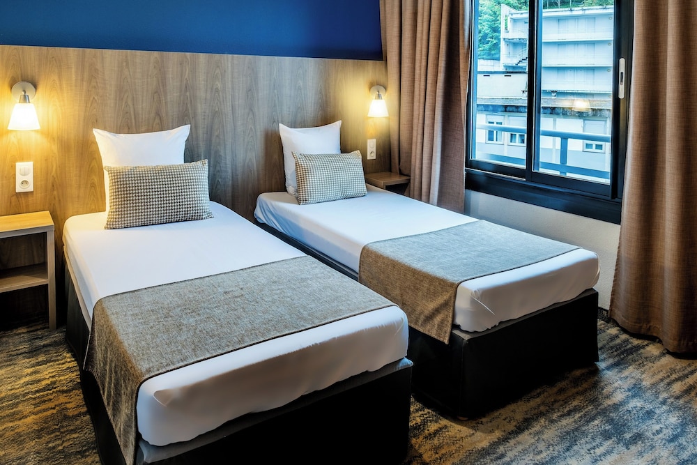 Standard Twin Room - Photo 1