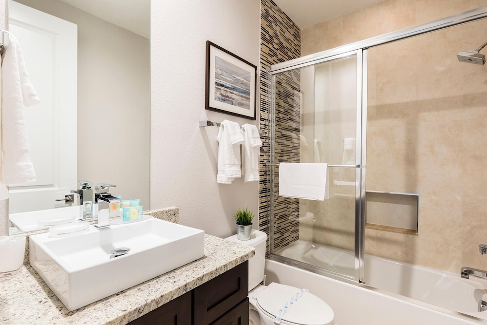 4 BR 4 BA Villa 5min Disney Family Getaway, Billede 24