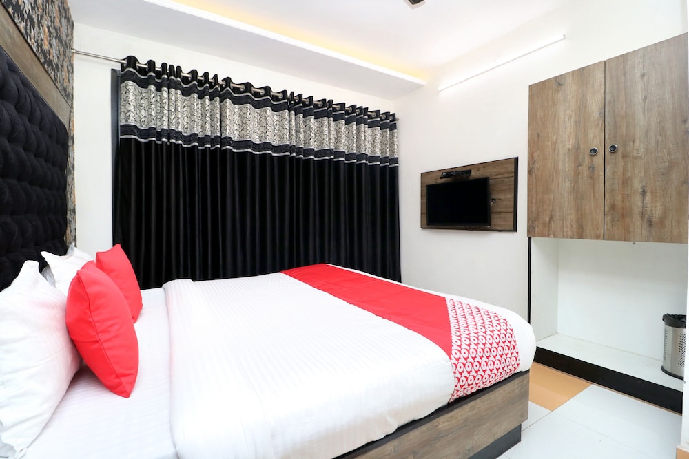 Double Room, 1 King Bed photo 3