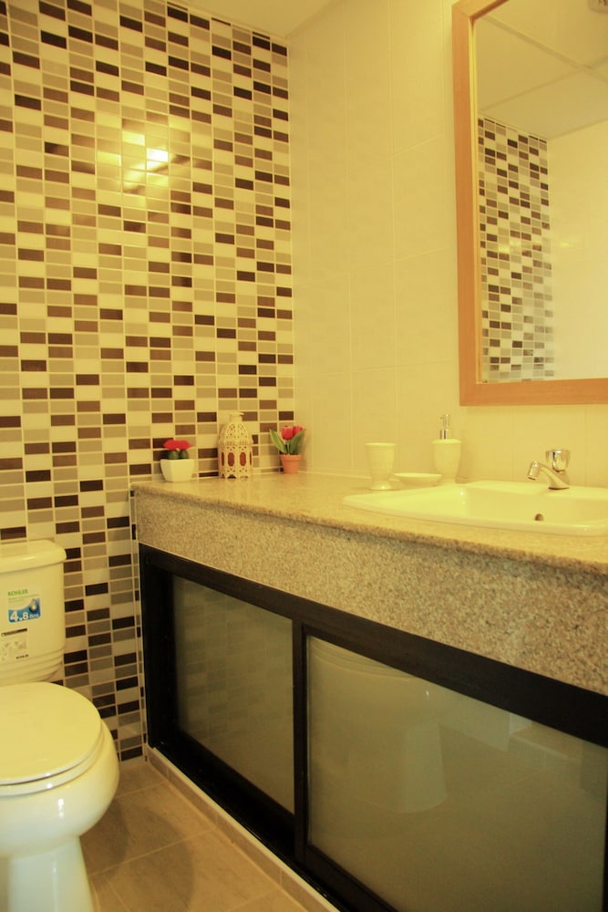 Suite, 2 Bedrooms photo 3