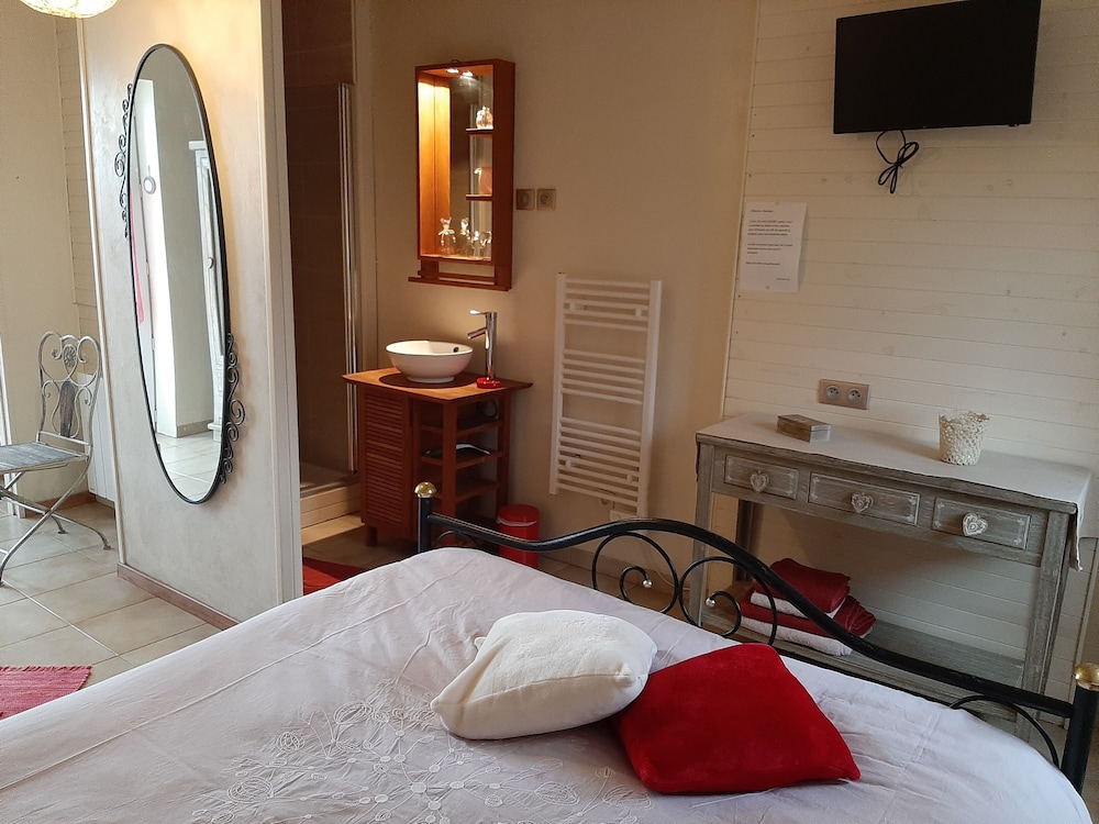 Double Room (Le Poulailler) photo 3