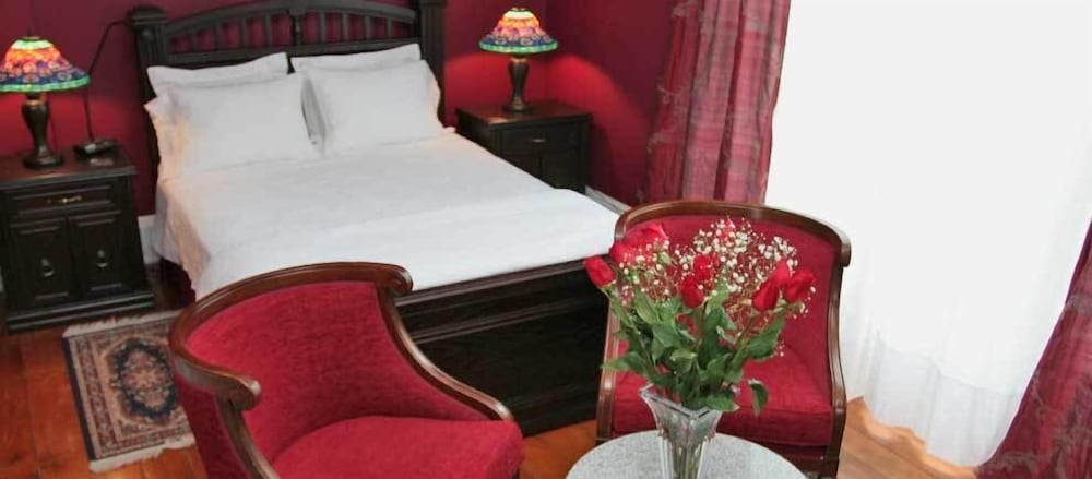 Romantic Suite, Ensuite photo 1