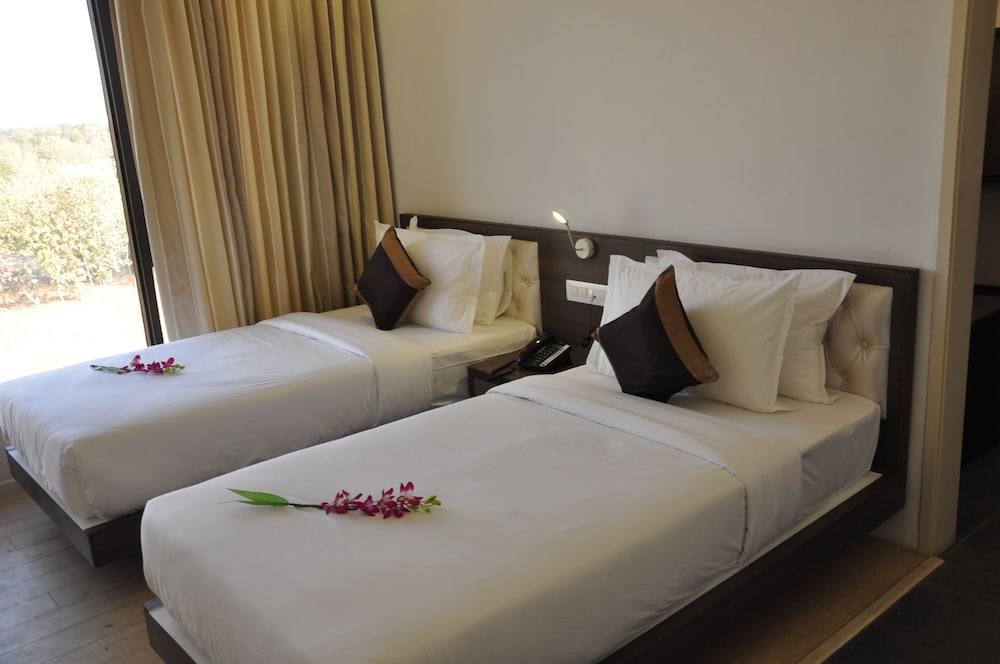 Deluxe Room - Photo 1