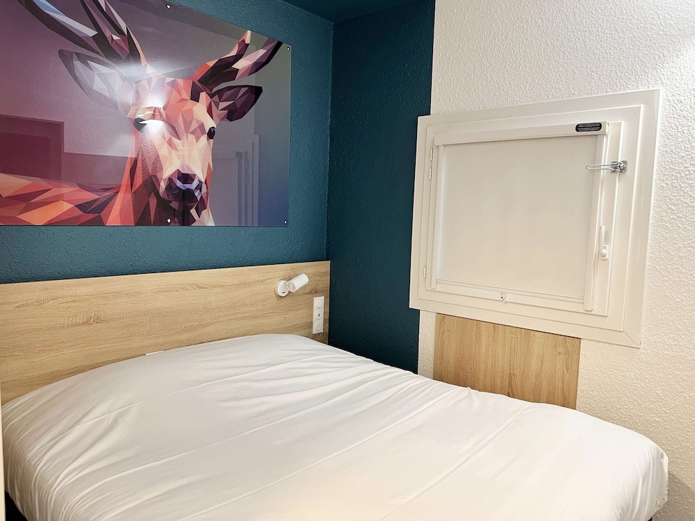 Standard Double or Twin Room, 1 Double Bed - Photo 10