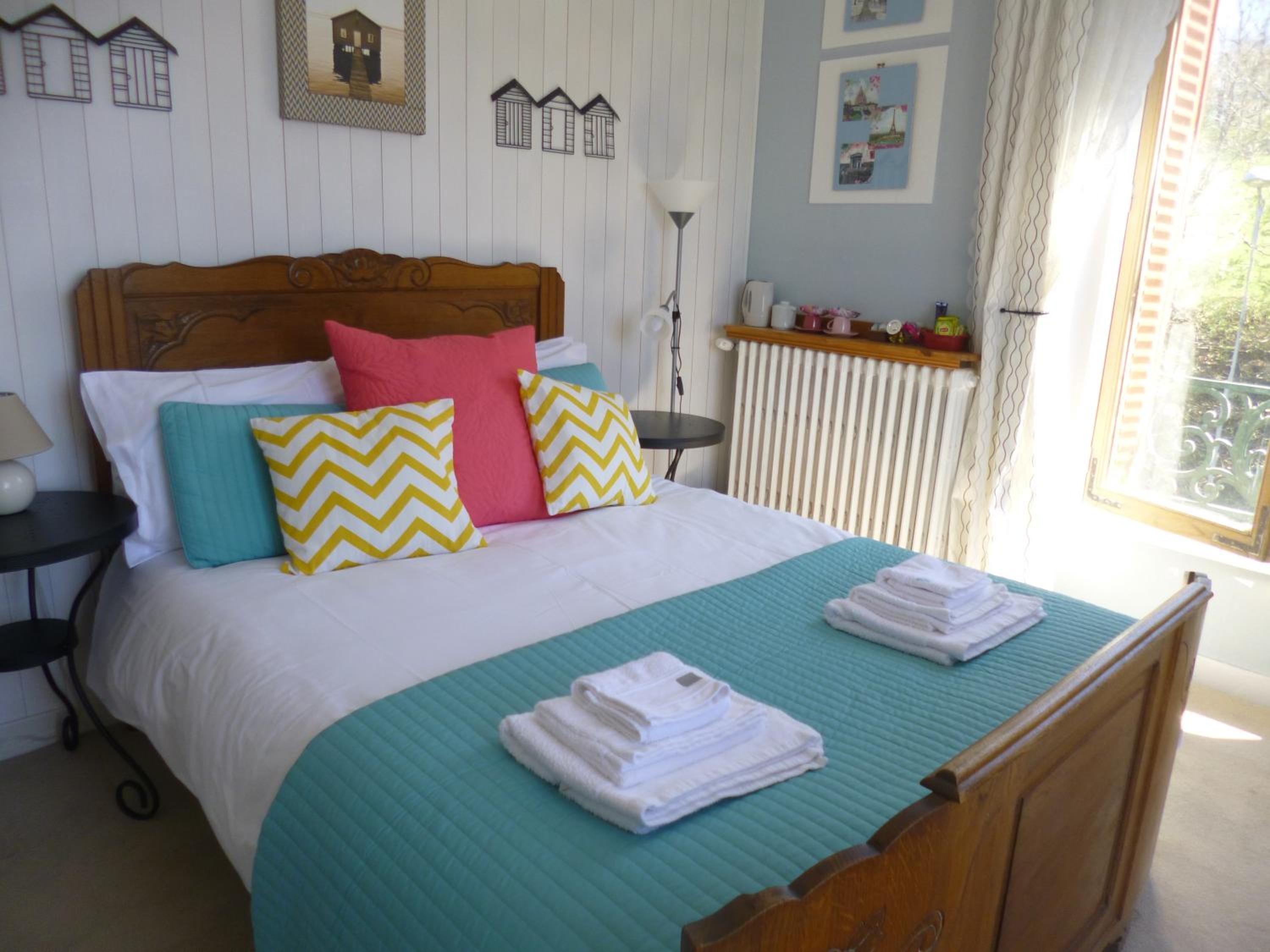Standard Double Room - Photo 10