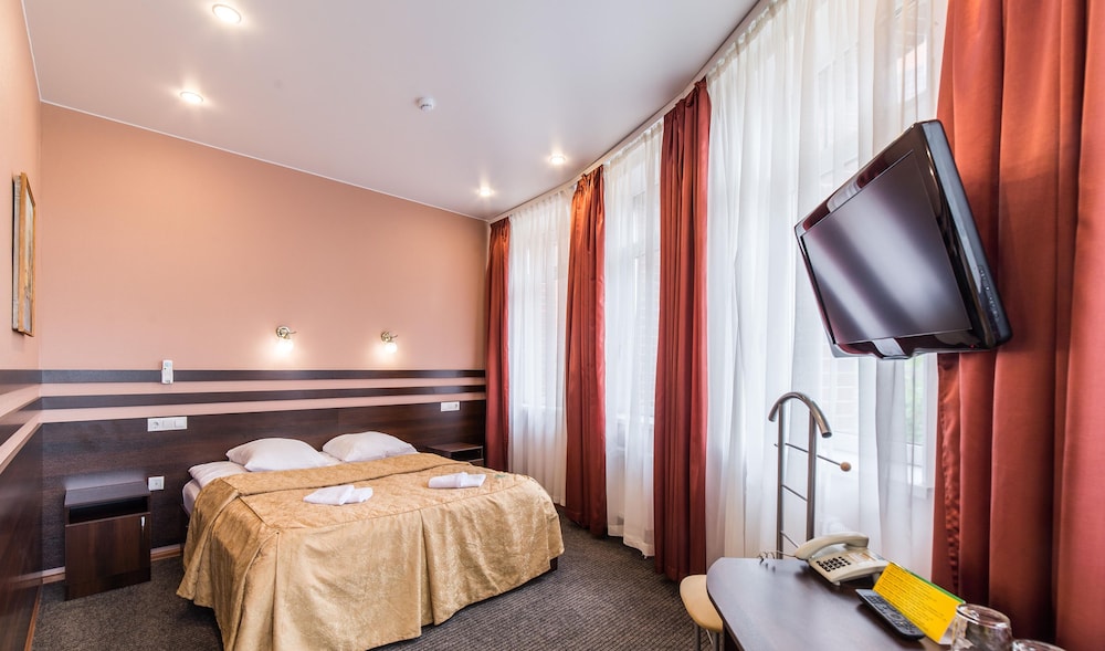 Junior Double or Twin Room