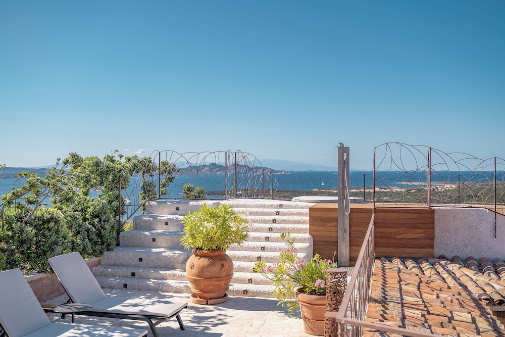 Signature Apartment, 3 Bedrooms, Sea View, Executive Level