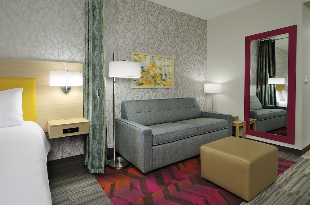 Studio, 1 King Bed, Accessible, Bathtub (Mobility & Hearing) - Photo 11
