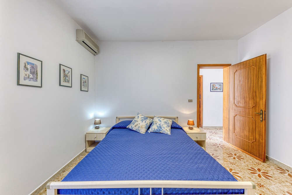 Family House, 3 Bedrooms (Villa Nesci 100m From Sea) photo 3