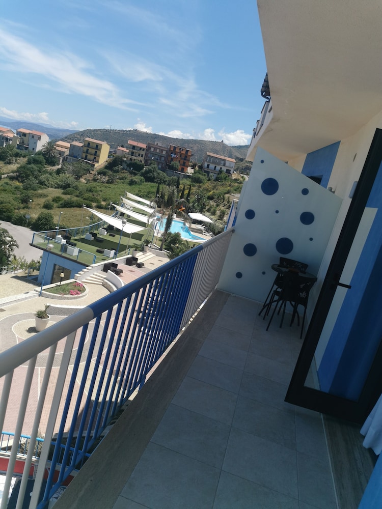 Superior Double or Twin Room, Sea View photo 3