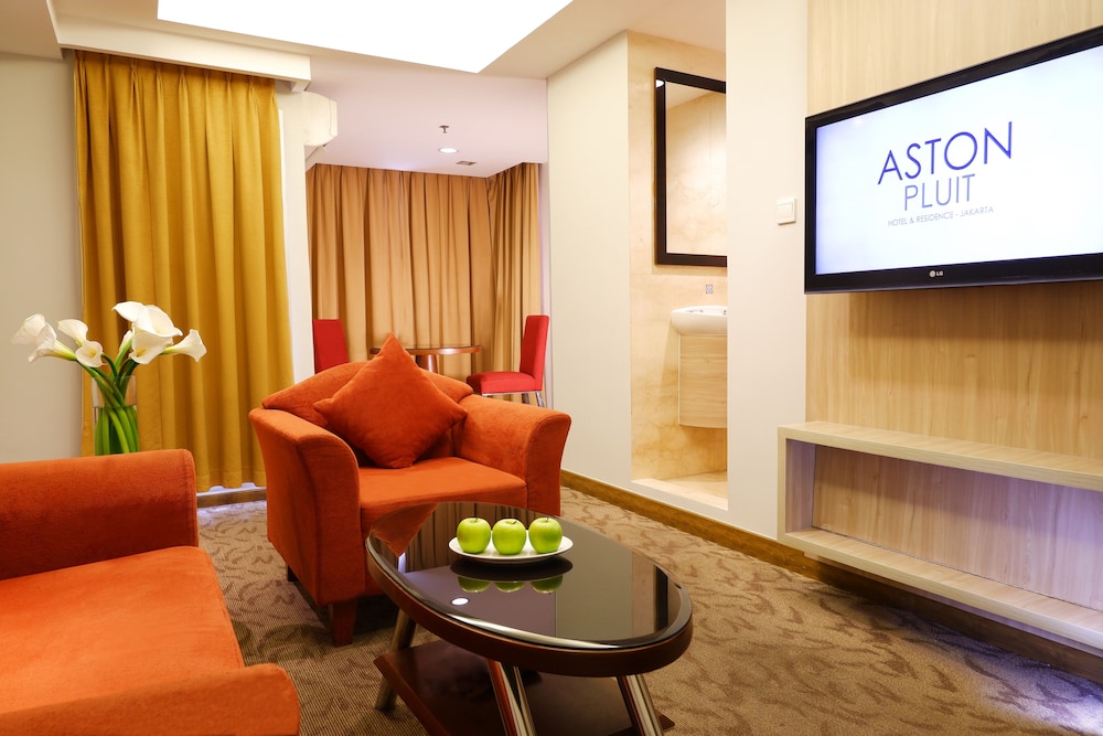 ASTON Suite - Photo 8