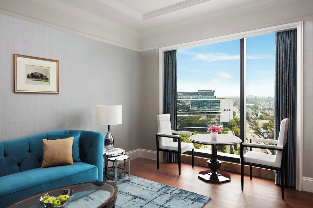 Executive Suite, 1 Bedroom - Photo 3