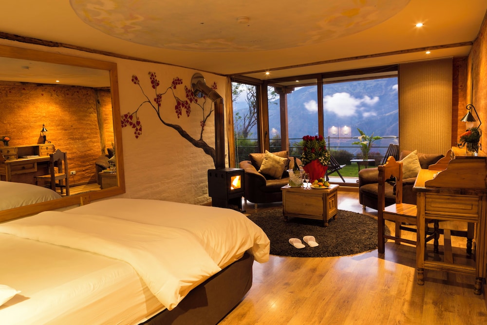 Double Room, Fireplace, City View