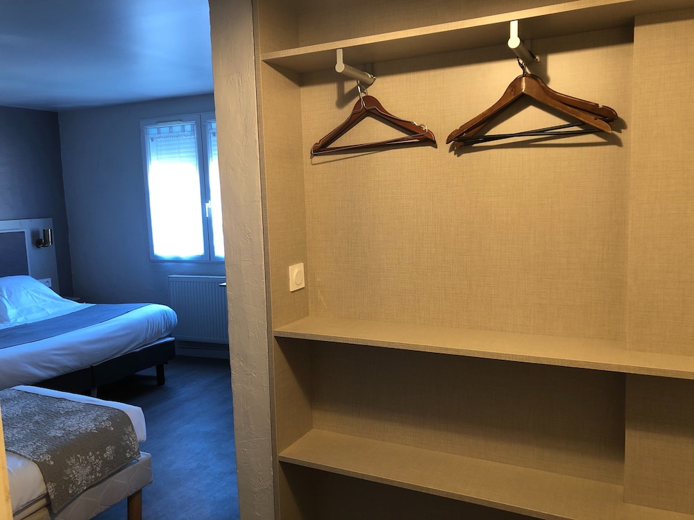 Family Quadruple Room photo 3