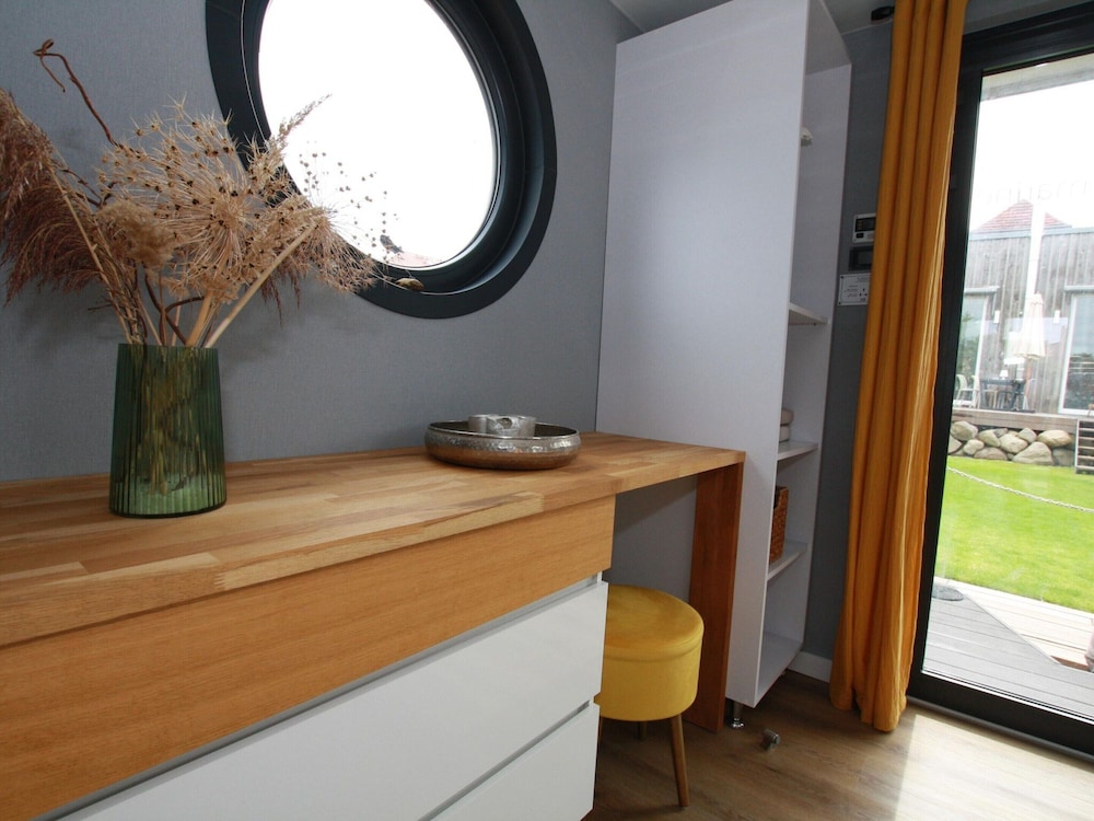 Mobile Home photo 3
