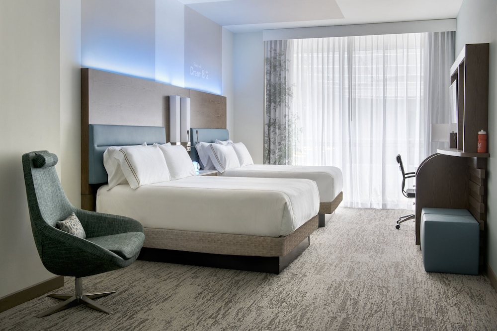Standard Room, 2 Queen Beds, Accessible Bathtub (Communications, Mobility) photo 1
