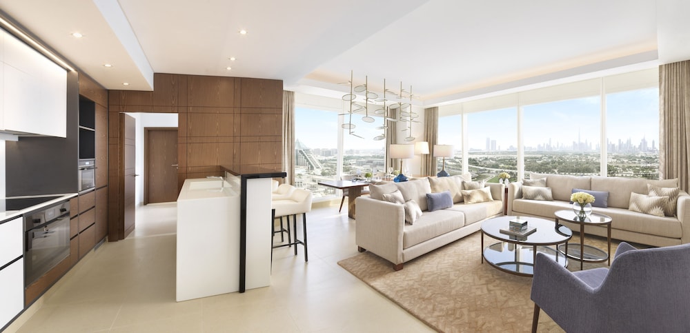 Apartment, 3 Bedrooms, 2 King and 1 Twin Bedrooms, Living Room