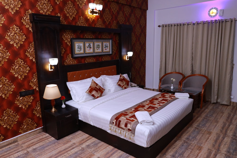 Deluxe Double Room, Garden View