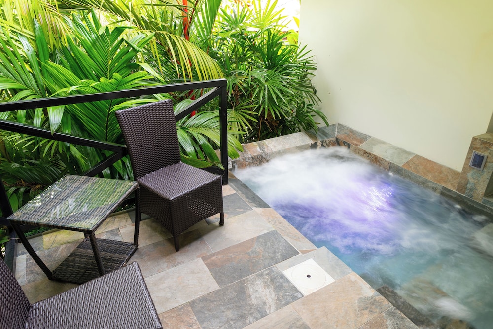 Premium Room, Hot Tub (Mero)