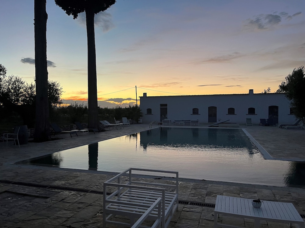 Deluxe Loft, Pool View