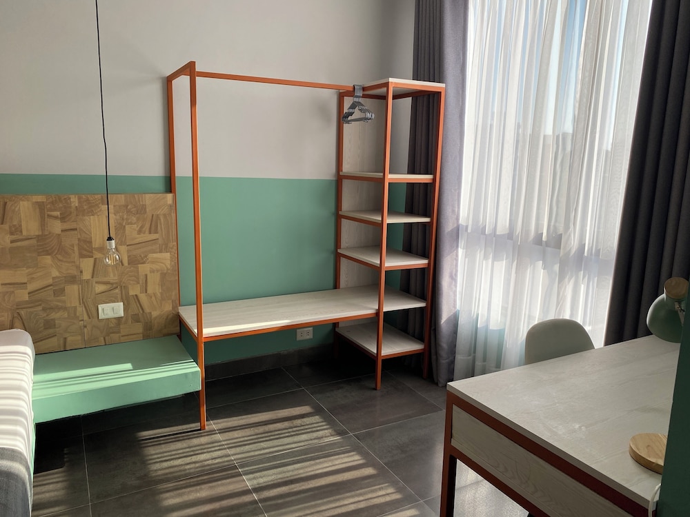 Business Room photo 2