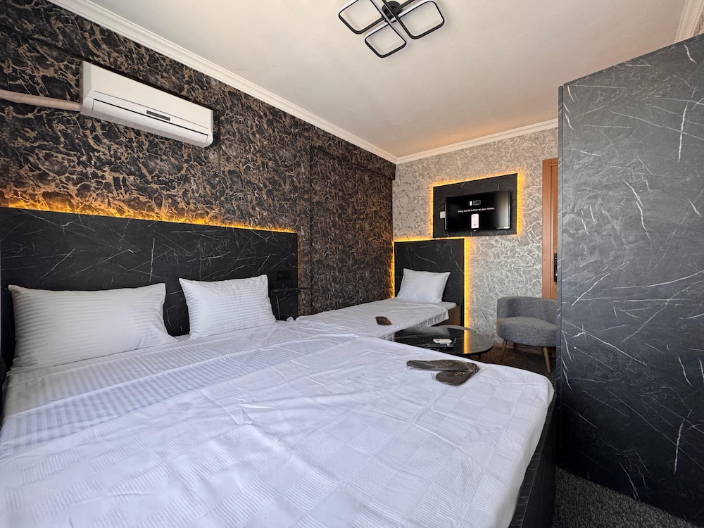 Family Triple Room photo 3