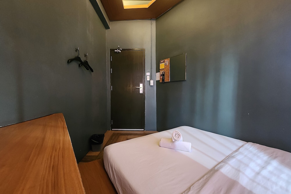Double Room, Non Smoking, Shared Bathroom photo 1