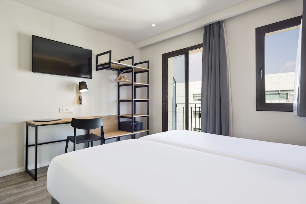 Superior Double Room Single Use photo 2