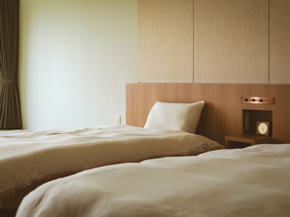 Standard Japanese Western-style Room B, Non Smoking, No Private Bathroom - Photo 7