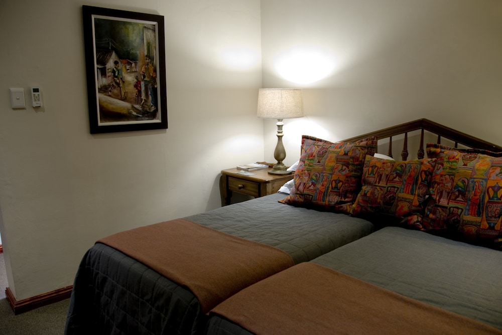 Standard Double or Twin Room (Luxury Suite) photo 2
