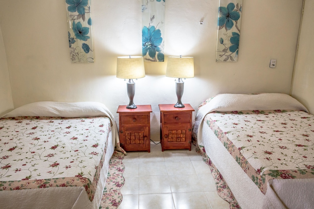 Family Studio Suite, 1 Bedroom, Garden View, Ground Floor