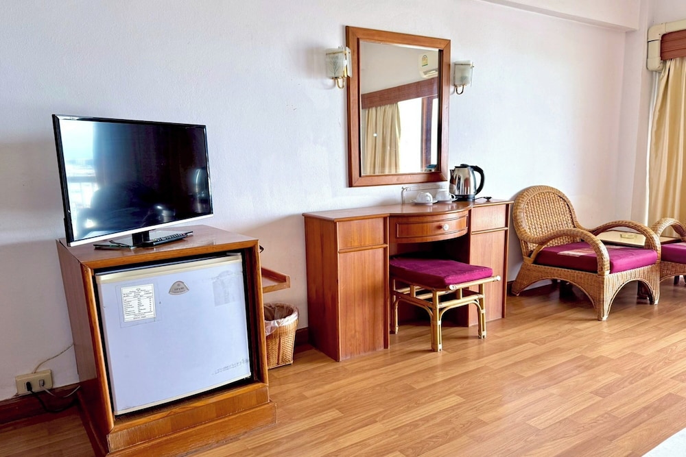Deluxe Twin Room - Photo 3