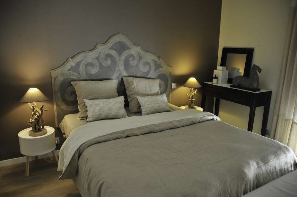 Standard Double Room, 1 Double Bed, Private Bathroom, Pool View (Esprit du Sud) photo 1