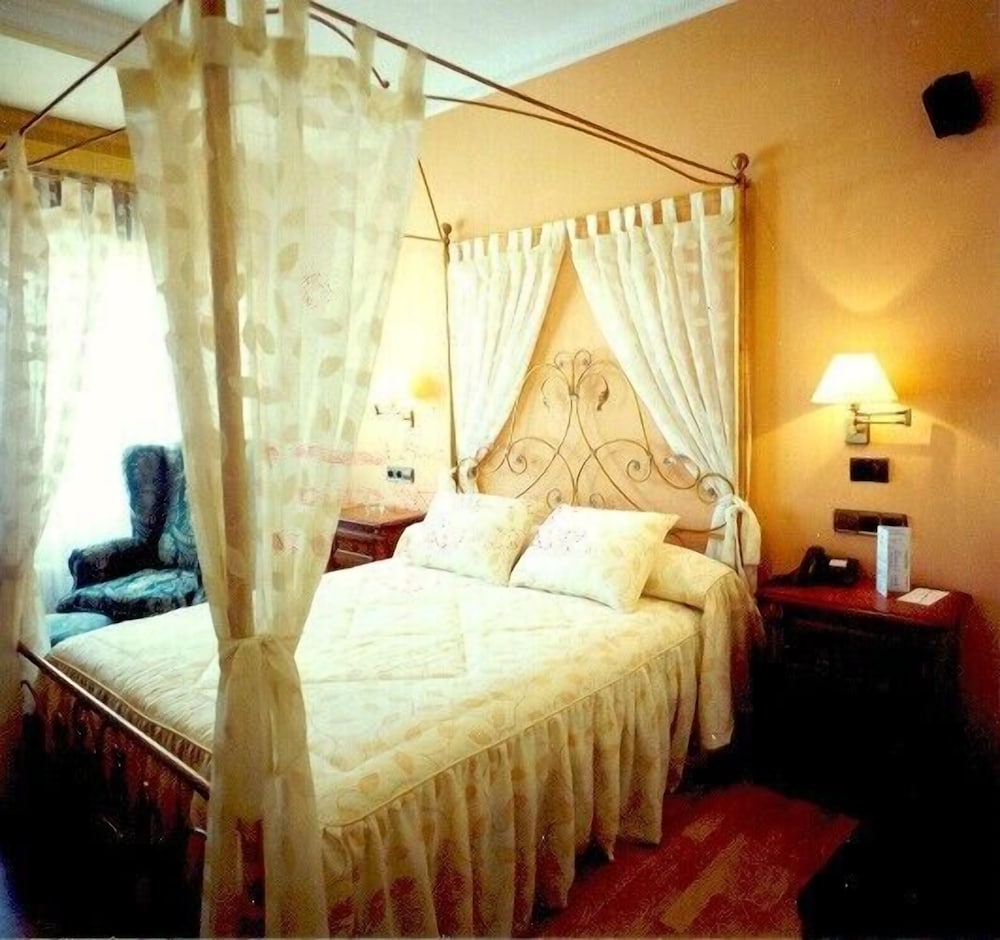 Suite (Mini) photo 3