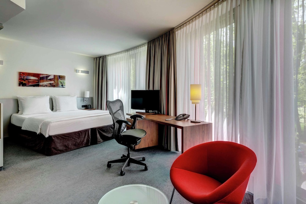 Deluxe Room, 1 King Bed