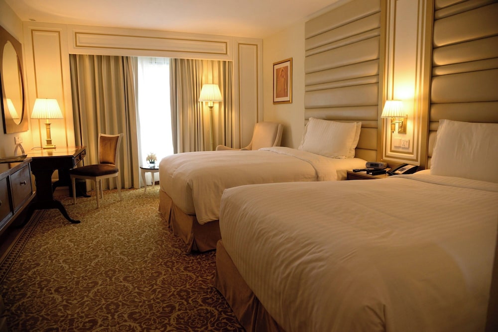 Executive Room, 2 Twin Beds - Photo 1