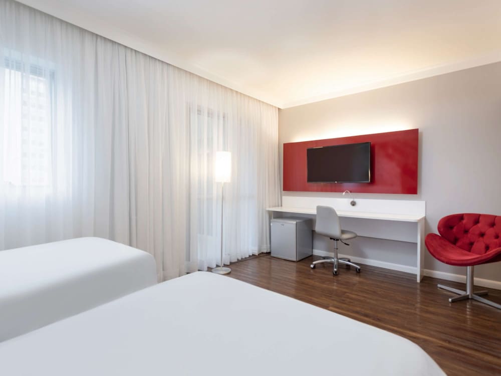 Superior Room, 2 Twin Beds, Balcony - Photo 6