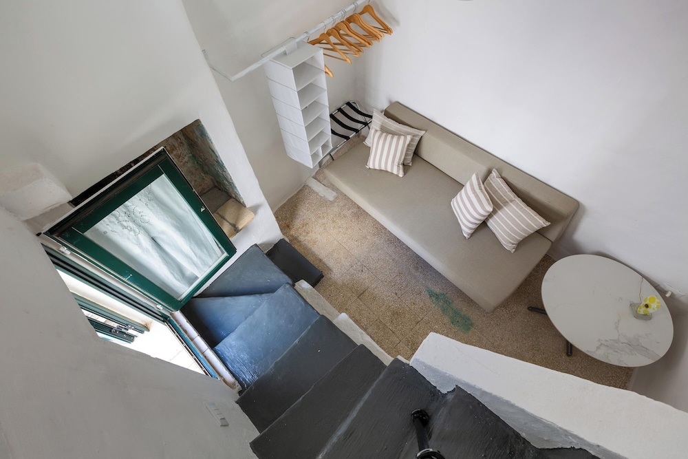 Apartment photo 1