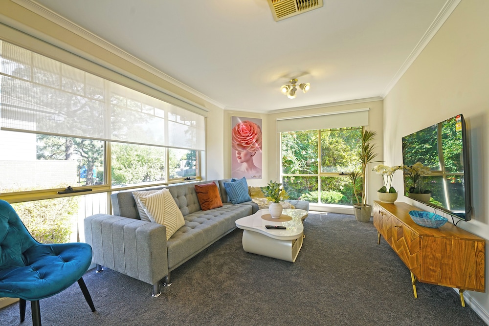 Family House photo 1