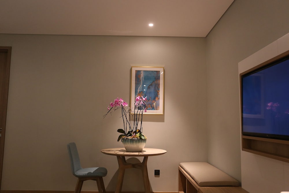 Deluxe Suite With View photo 2