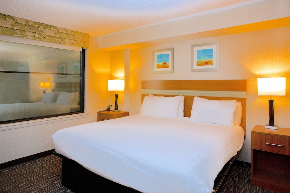 Suite, 1 King Bed with Sofa bed, Balcony, Ocean View - Photo 5