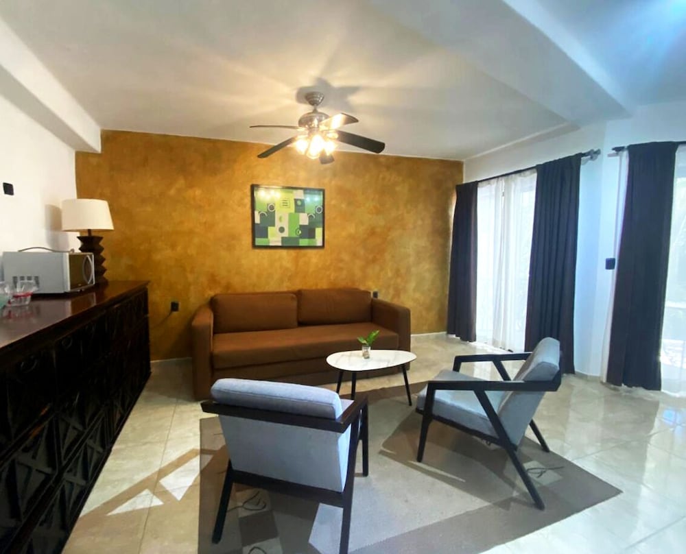 Deluxe Room - Photo 1