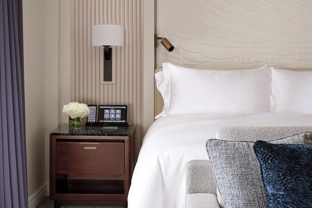 Grand Luxe, Room, 1 King Bed photo 1