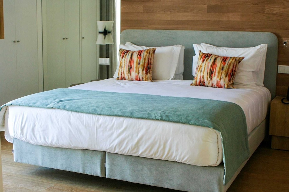 Standard Twin Room - Photo 10