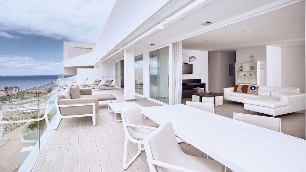 Grand Suite, 2 Bedrooms, Sea View (Serenity Essence Luxe)