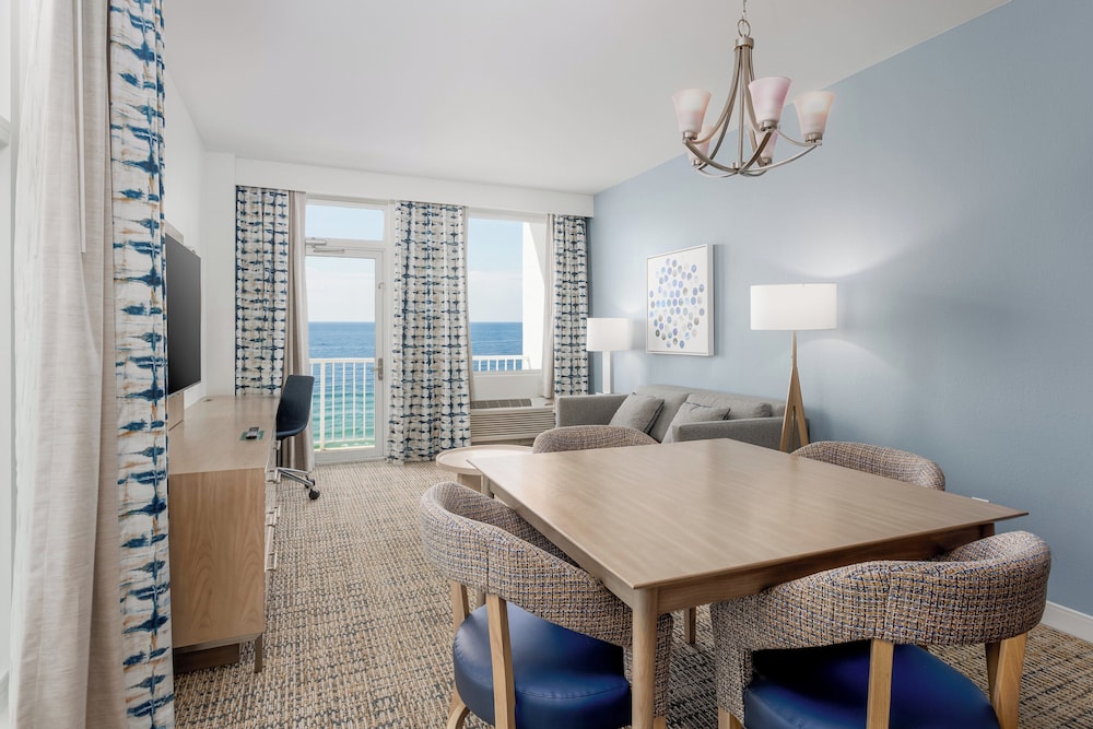 Suite, 1 Bedroom - Photo 5
