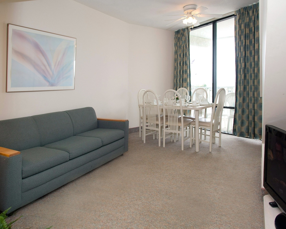 Family Townhome, 3 Bedrooms, Partial Ocean View (G3) photo 3