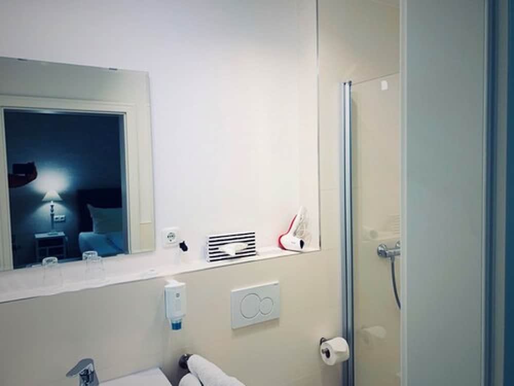 Superior Single Room photo 3