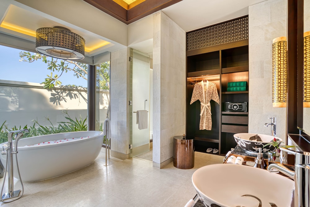 Lagoon Pool Villa - Photo 5